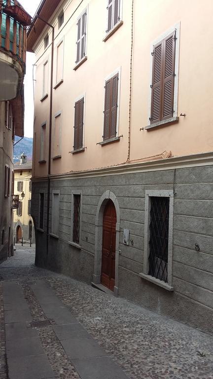 Appartamenti Remondi Edolo Esterno foto